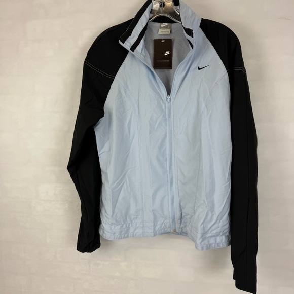 NEW Nike Windbreaker Jacket Size Large Women’s Blue Lightweight Style 245526 - Picture 2 of 9
